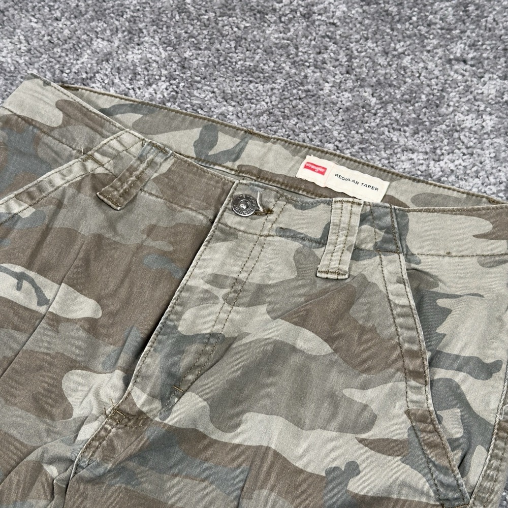 Wrangler Men's Camo Cargo Pants GreenRegular Taper Leg Size 30x30 **READ** - Picture 1 of 10